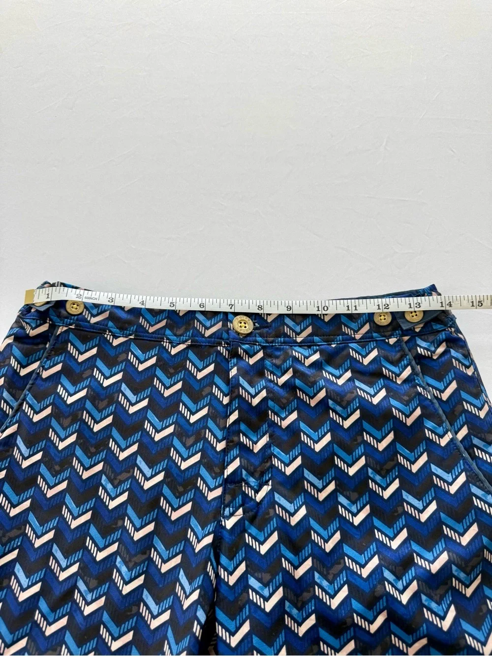 Parke & Ronen bold chevron